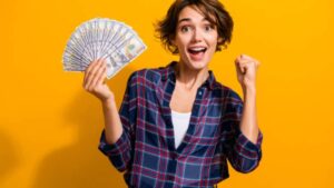 florida woman wins monopoly lottery